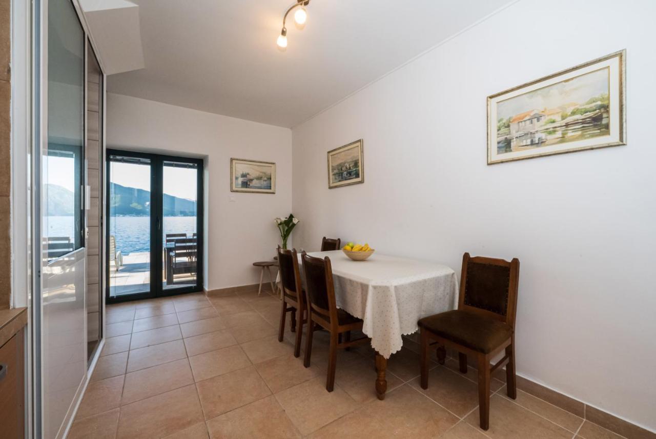 Apartments Ponta Krasici Tivat Dış mekan fotoğraf