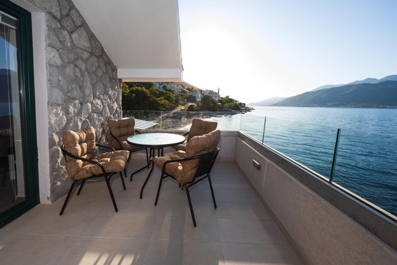 Apartments Ponta Krasici Tivat Dış mekan fotoğraf